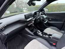 Peugeot E-2008 GT Premium 