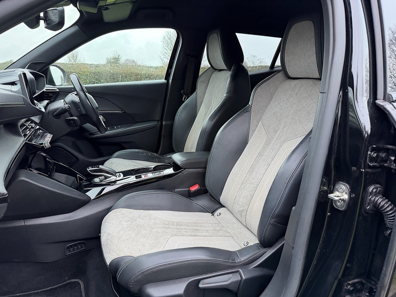 Peugeot GT Premium SUV 0.0 Automatic Electric