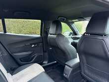 Peugeot E-2008 GT Premium 