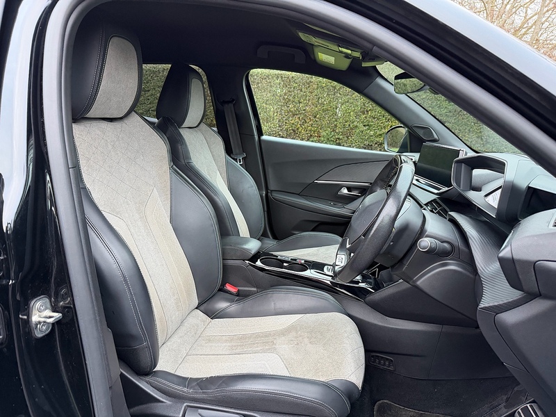 Peugeot GT Premium SUV 0.0 Automatic Electric