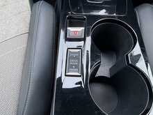 Peugeot E-2008 GT Premium 