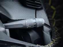 Peugeot E-2008 GT Premium 