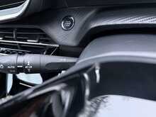Peugeot E-2008 GT Premium 