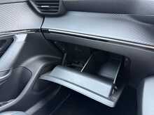 Peugeot E-2008 GT Premium 