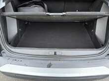 Peugeot E-2008 GT Premium 