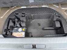 Peugeot E-2008 GT Premium 