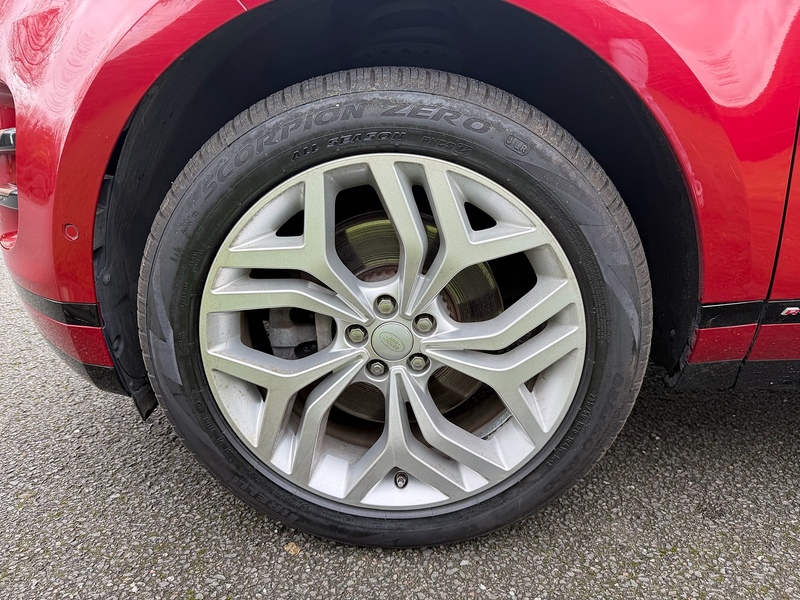 Land Rover 2.0 P200 MHEV R-Dynamic SE SUV 5dr Petrol Auto 4WD Euro 6 (s/s) (200 ps)