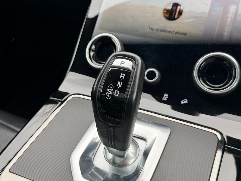 Land Rover 2.0 P200 MHEV R-Dynamic SE SUV 5dr Petrol Auto 4WD Euro 6 (s/s) (200 ps)