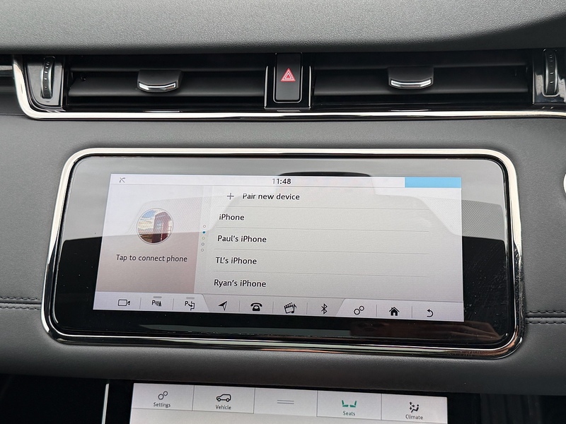 Land Rover 2.0 P200 MHEV R-Dynamic SE SUV 5dr Petrol Auto 4WD Euro 6 (s/s) (200 ps)