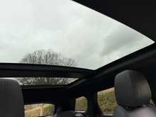 Land Rover Range Rover Evoque P200 MHEV R-Dynamic SE 