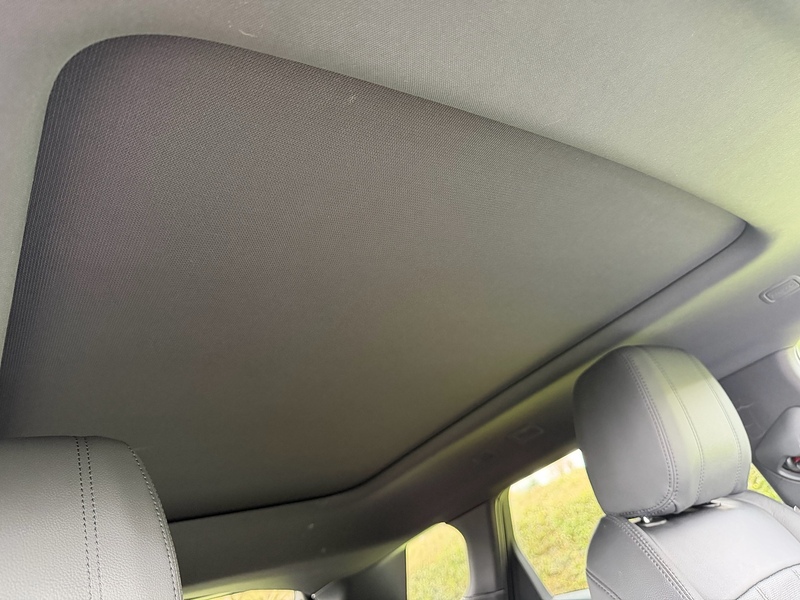 Land Rover 2.0 P200 MHEV R-Dynamic SE SUV 5dr Petrol Auto 4WD Euro 6 (s/s) (200 ps)