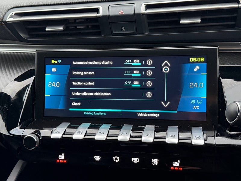 Peugeot 1.6 11.8kWh GT Fastback 5dr Petrol Plug-in Hybrid e-EAT Euro 6 (s/s) (225 ps)