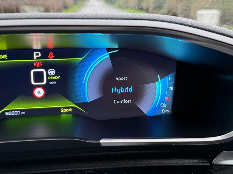 Peugeot 1.6 11.8kWh GT Fastback 5dr Petrol Plug-in Hybrid e-EAT Euro 6 (s/s) (225 ps)