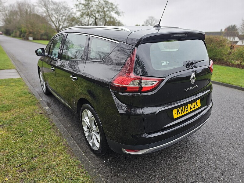 Renault 1.3 TCe Iconic MPV 5dr Petrol Manual Euro 6 (s/s) (140 ps)