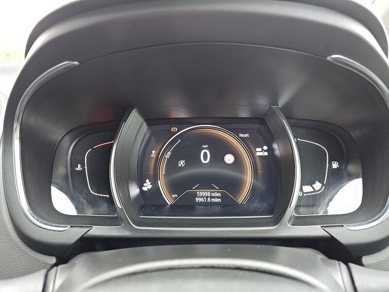 Renault 1.3 TCe Iconic MPV 5dr Petrol Manual Euro 6 (s/s) (140 ps)