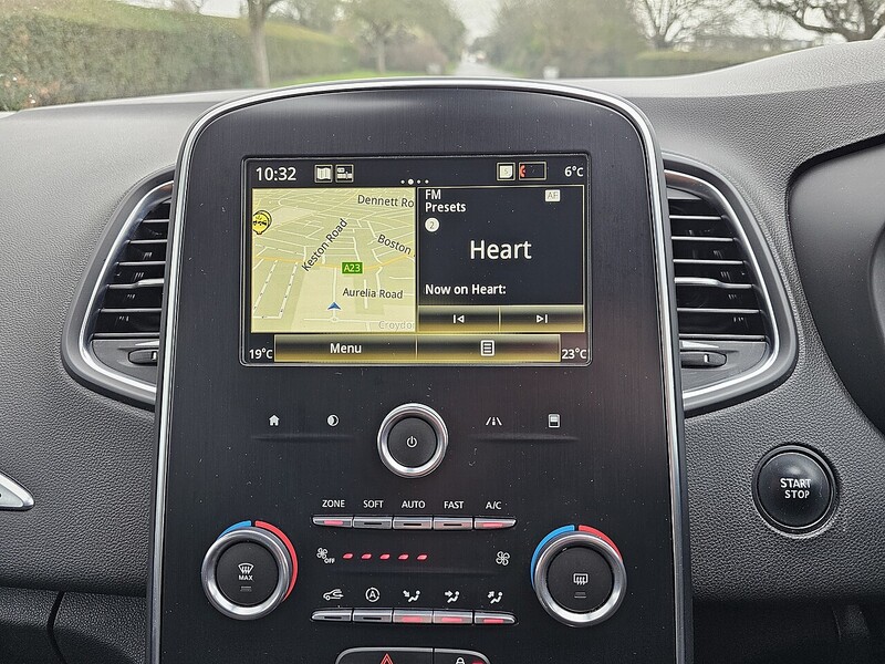 Renault 1.3 TCe Iconic MPV 5dr Petrol Manual Euro 6 (s/s) (140 ps)