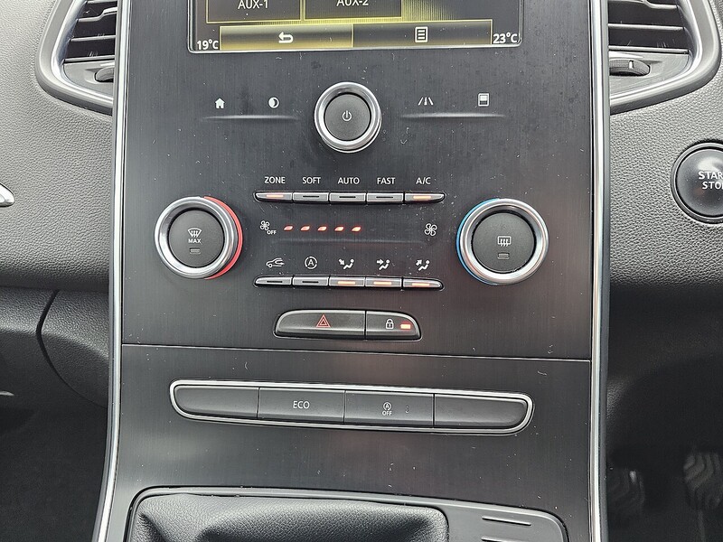 Renault 1.3 TCe Iconic MPV 5dr Petrol Manual Euro 6 (s/s) (140 ps)