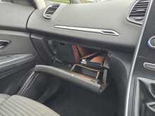 Renault Grand Scenic TCe Iconic 