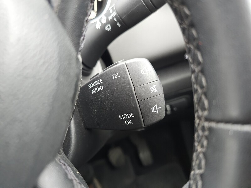 Renault 1.3 TCe Iconic MPV 5dr Petrol Manual Euro 6 (s/s) (140 ps)