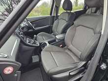 Renault Grand Scenic TCe Iconic 