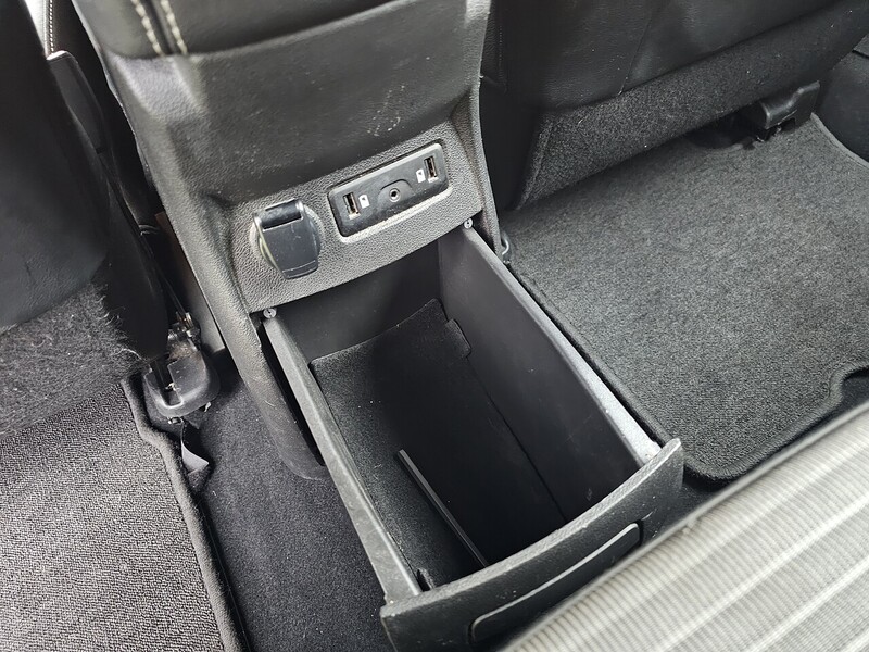 Renault 1.3 TCe Iconic MPV 5dr Petrol Manual Euro 6 (s/s) (140 ps)