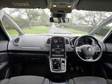 Renault Grand Scenic TCe Iconic 