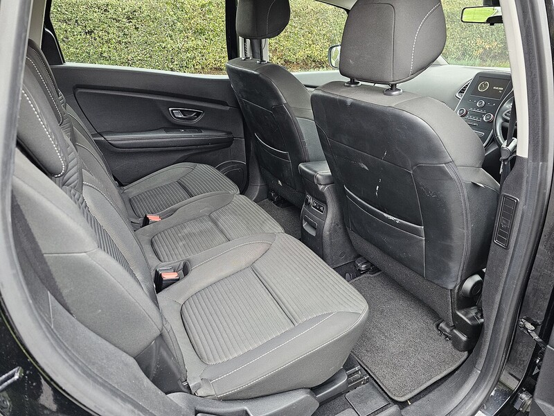 Renault 1.3 TCe Iconic MPV 5dr Petrol Manual Euro 6 (s/s) (140 ps)