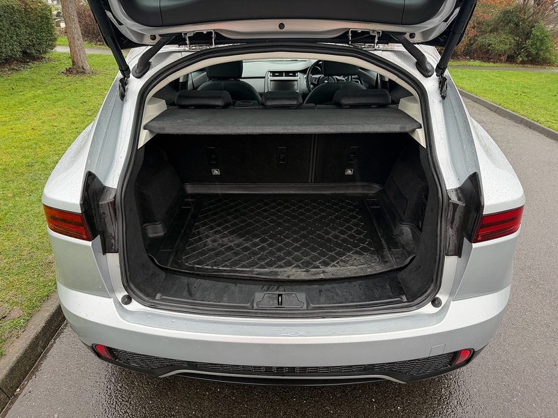 Jaguar 2.0 D180 SE SUV 5dr Diesel Auto AWD Euro 6 (s/s) (180 ps)