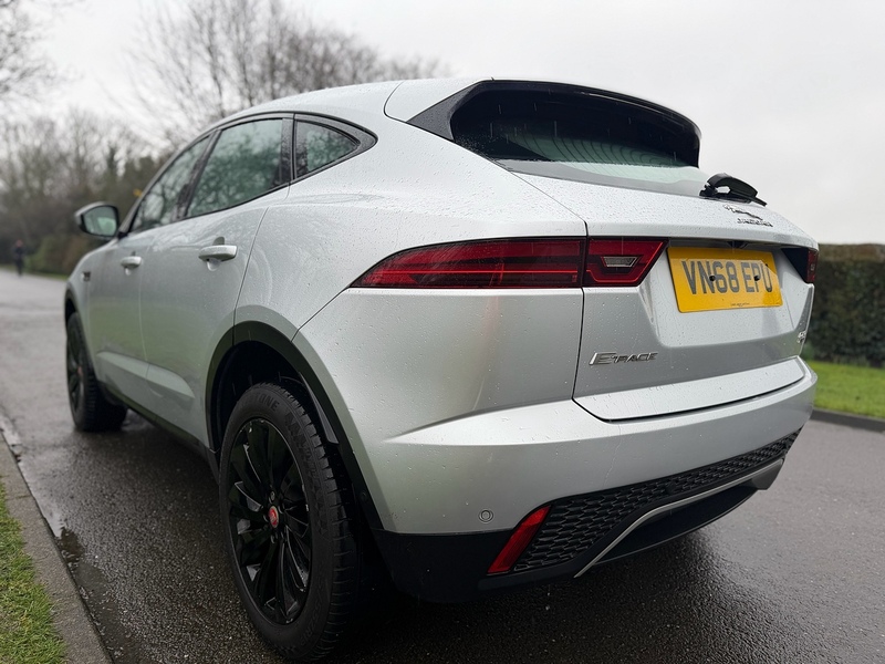 Jaguar 2.0 D180 SE SUV 5dr Diesel Auto AWD Euro 6 (s/s) (180 ps)
