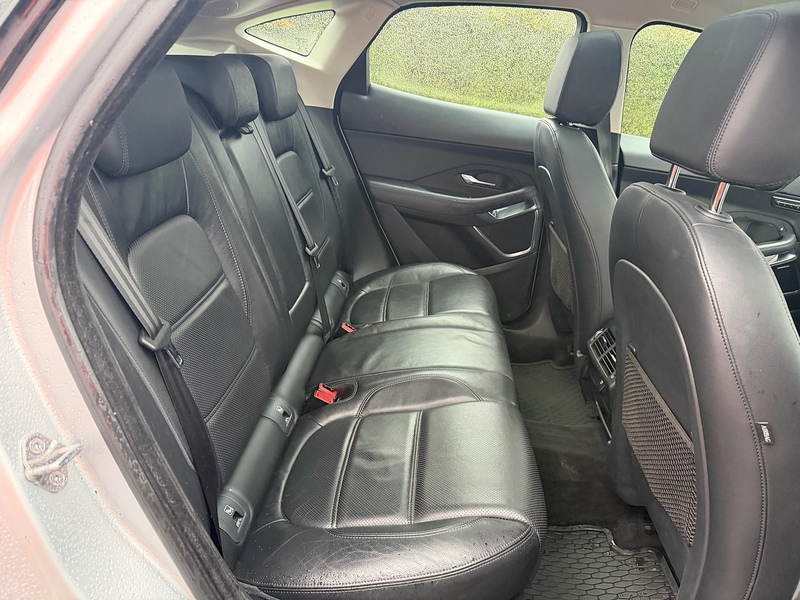 Jaguar 2.0 D180 SE SUV 5dr Diesel Auto AWD Euro 6 (s/s) (180 ps)