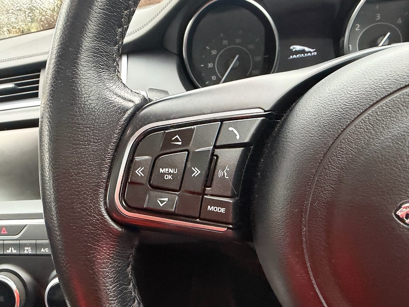 Jaguar 2.0 D180 SE SUV 5dr Diesel Auto AWD Euro 6 (s/s) (180 ps)