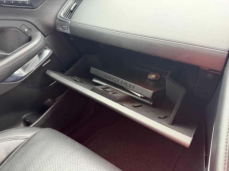 Jaguar 2.0 D180 SE SUV 5dr Diesel Auto AWD Euro 6 (s/s) (180 ps)