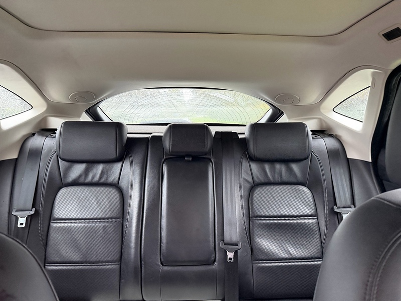 Jaguar 2.0 D180 SE SUV 5dr Diesel Auto AWD Euro 6 (s/s) (180 ps)