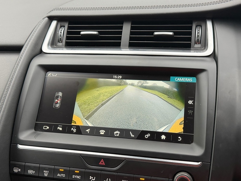 Jaguar 2.0 D180 SE SUV 5dr Diesel Auto AWD Euro 6 (s/s) (180 ps)