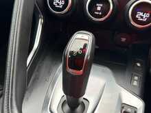 Jaguar E-PACE D180 SE 