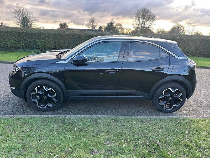 Vauxhall 50kWh Ultimate SUV 5dr Electric Auto (136 ps)