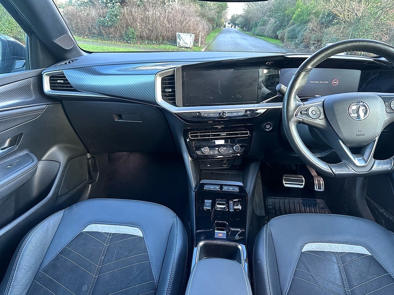 Vauxhall 50kWh Ultimate SUV 5dr Electric Auto (136 ps)