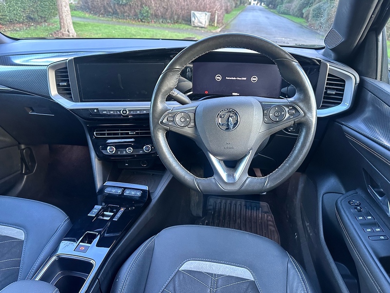 Vauxhall 50kWh Ultimate SUV 5dr Electric Auto (136 ps)
