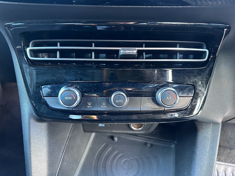 Vauxhall 50kWh Ultimate SUV 5dr Electric Auto (136 ps)