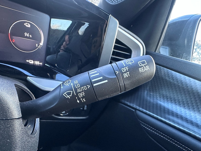 Vauxhall 50kWh Ultimate SUV 5dr Electric Auto (136 ps)