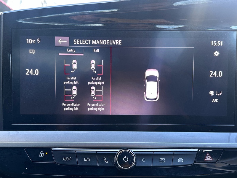 Vauxhall 50kWh Ultimate SUV 5dr Electric Auto (136 ps)