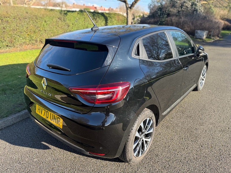 Renault 1.5 Blue dCi Iconic Hatchback 5dr Diesel Manual Euro 6 (s/s) (85 ps)