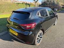 Renault Clio Blue dCi Iconic 