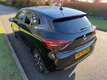 Renault Clio Blue dCi Iconic 