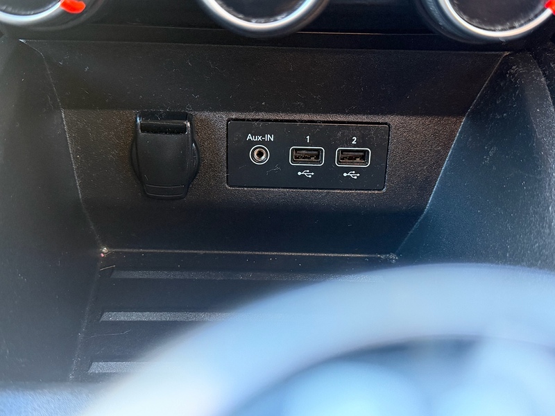 Renault 1.5 Blue dCi Iconic Hatchback 5dr Diesel Manual Euro 6 (s/s) (85 ps)