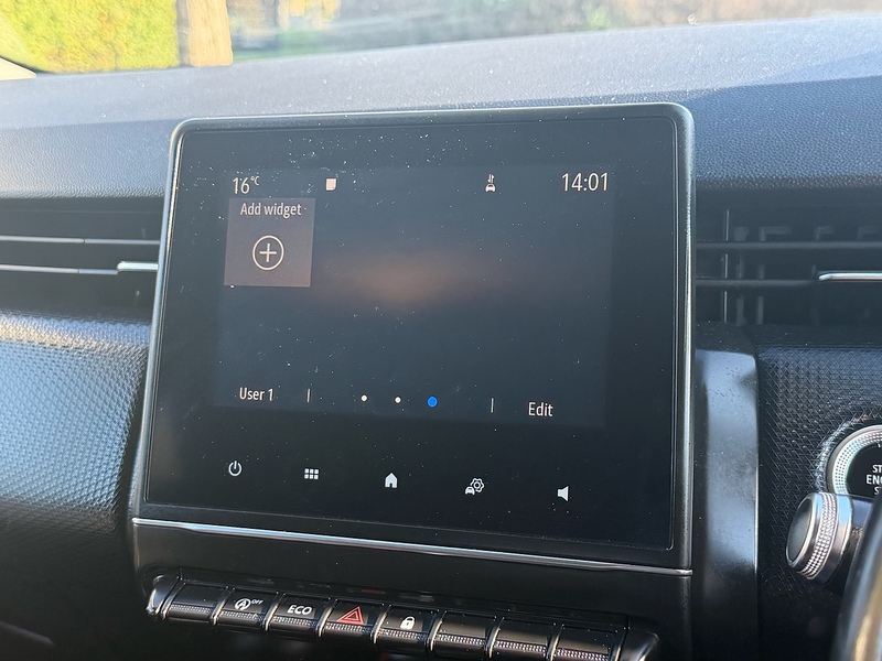 Renault 1.5 Blue dCi Iconic Hatchback 5dr Diesel Manual Euro 6 (s/s) (85 ps)