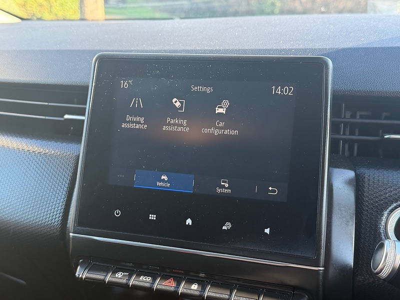 Renault 1.5 Blue dCi Iconic Hatchback 5dr Diesel Manual Euro 6 (s/s) (85 ps)