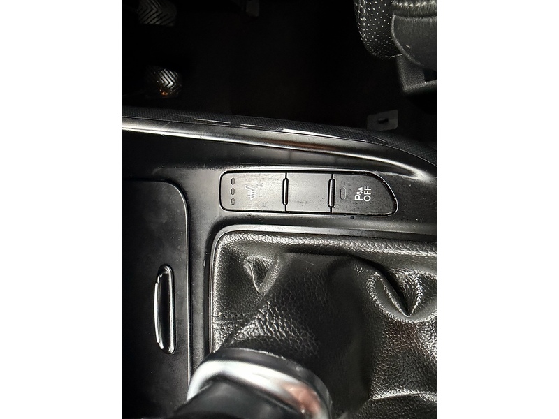 Kia 1.7 CRDi 3 MPV 5dr Diesel Manual Euro 6 (s/s) (139 bhp)