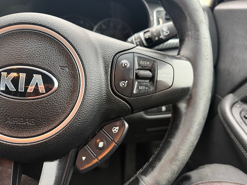 Kia 1.7 CRDi 3 MPV 5dr Diesel Manual Euro 6 (s/s) (139 bhp)