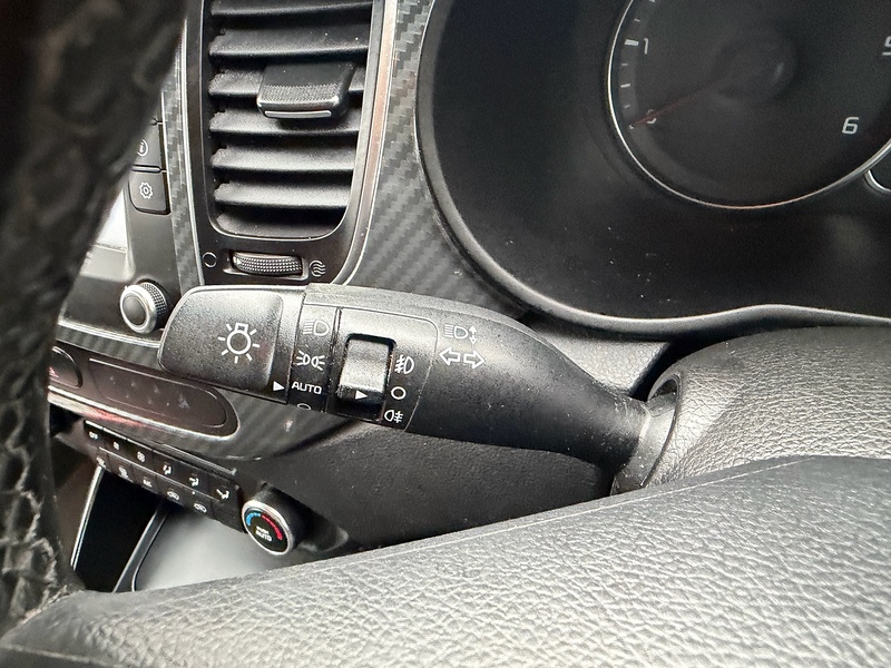 Kia 1.7 CRDi 3 MPV 5dr Diesel Manual Euro 6 (s/s) (139 bhp)